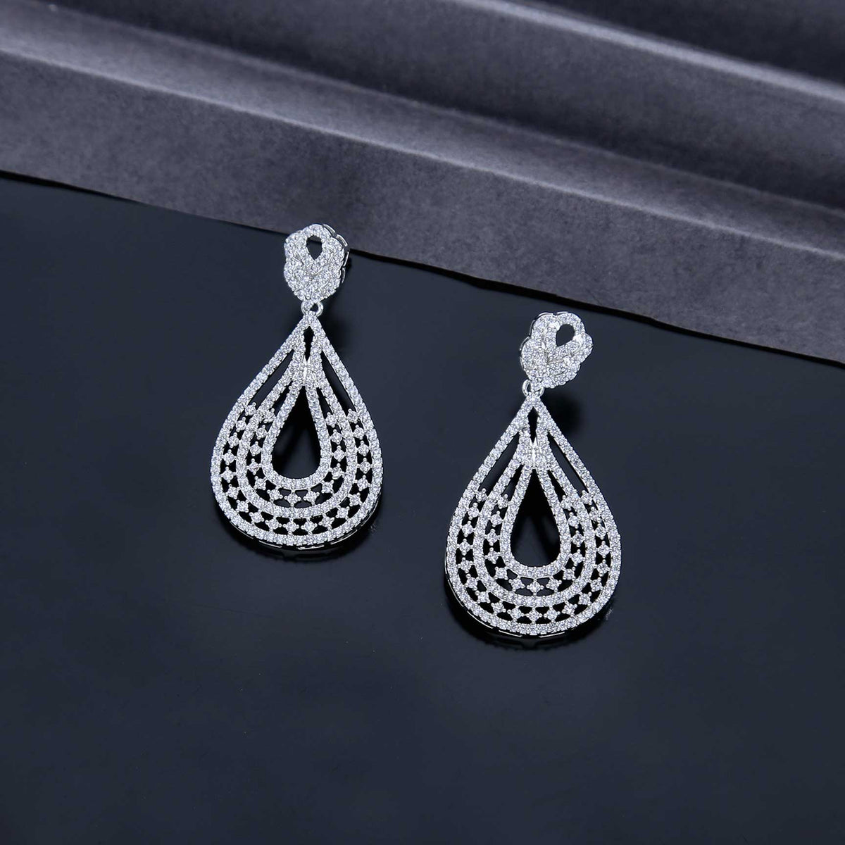 Fancy Drop Earring - ESKU301800011