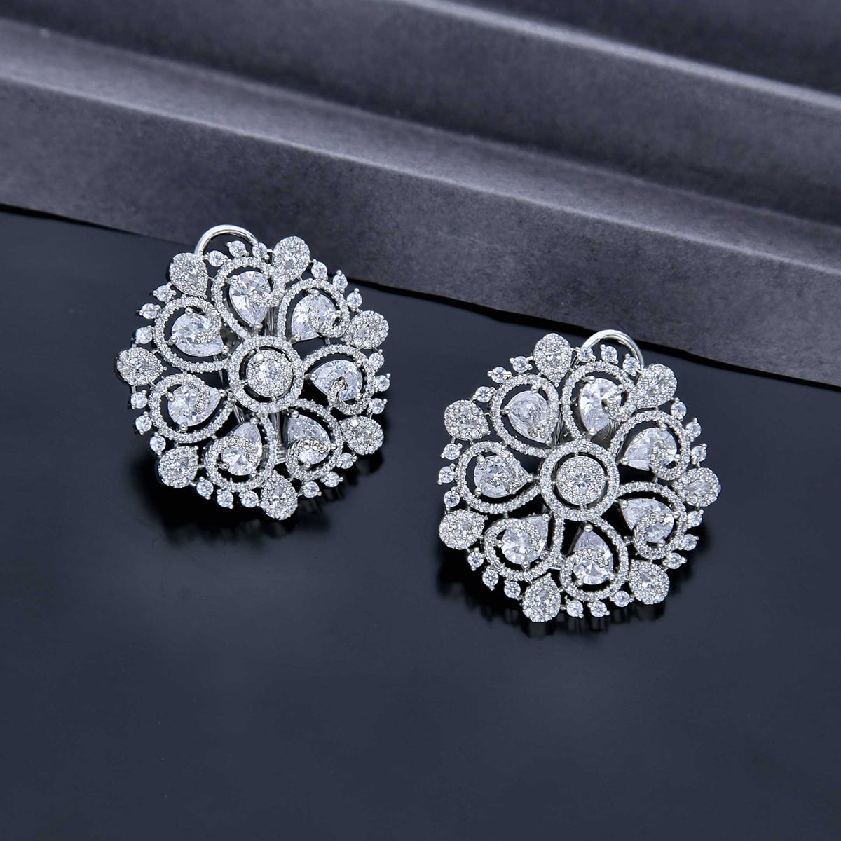 Floral Studs Earrings - ESKU301800024