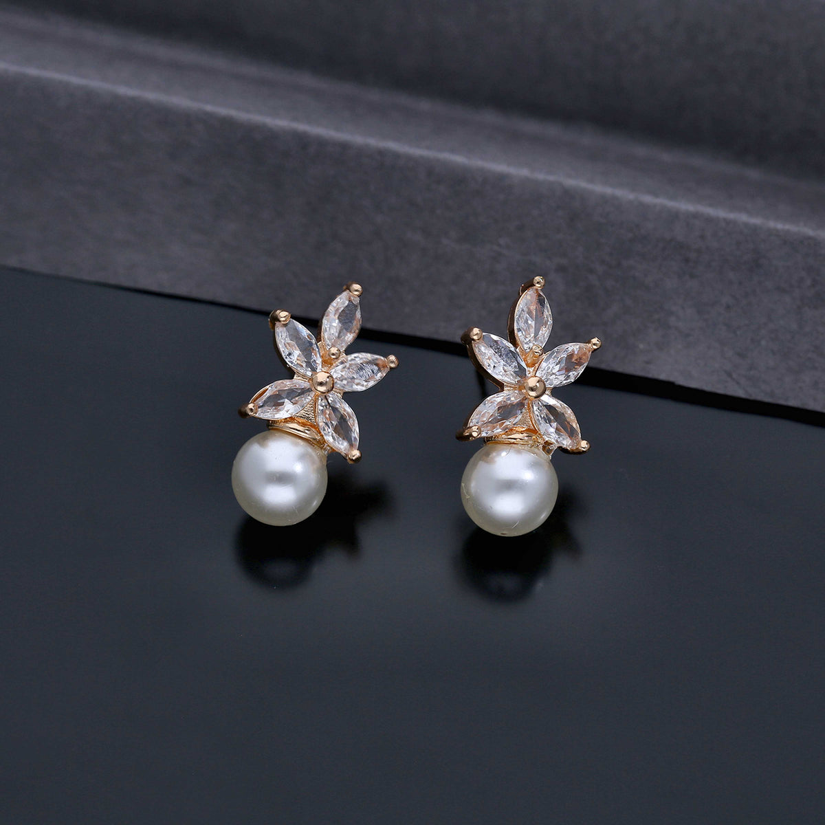 Western Style Studs - ESKU301800035