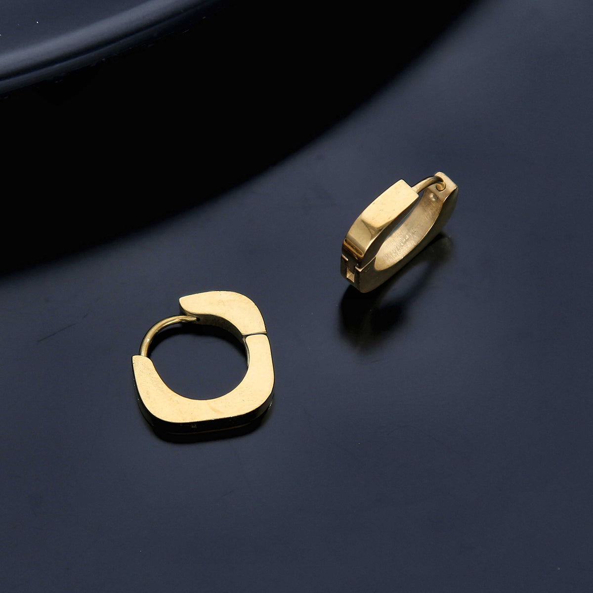 Golden Square Shape Hoop Earrings - ESKU301800172