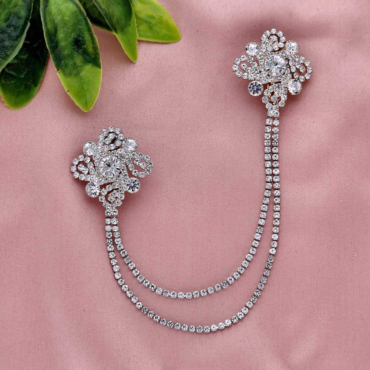 Floral Design Studded Brooch - ESKU301800652