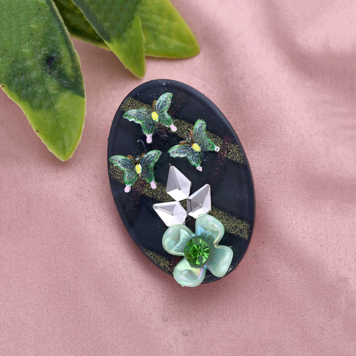 Silver Plastic Designer Saree Pins - ESKU301800672