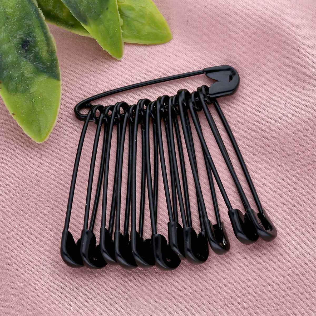 Safety Pins in Black color - 3 No - ESKU301800681