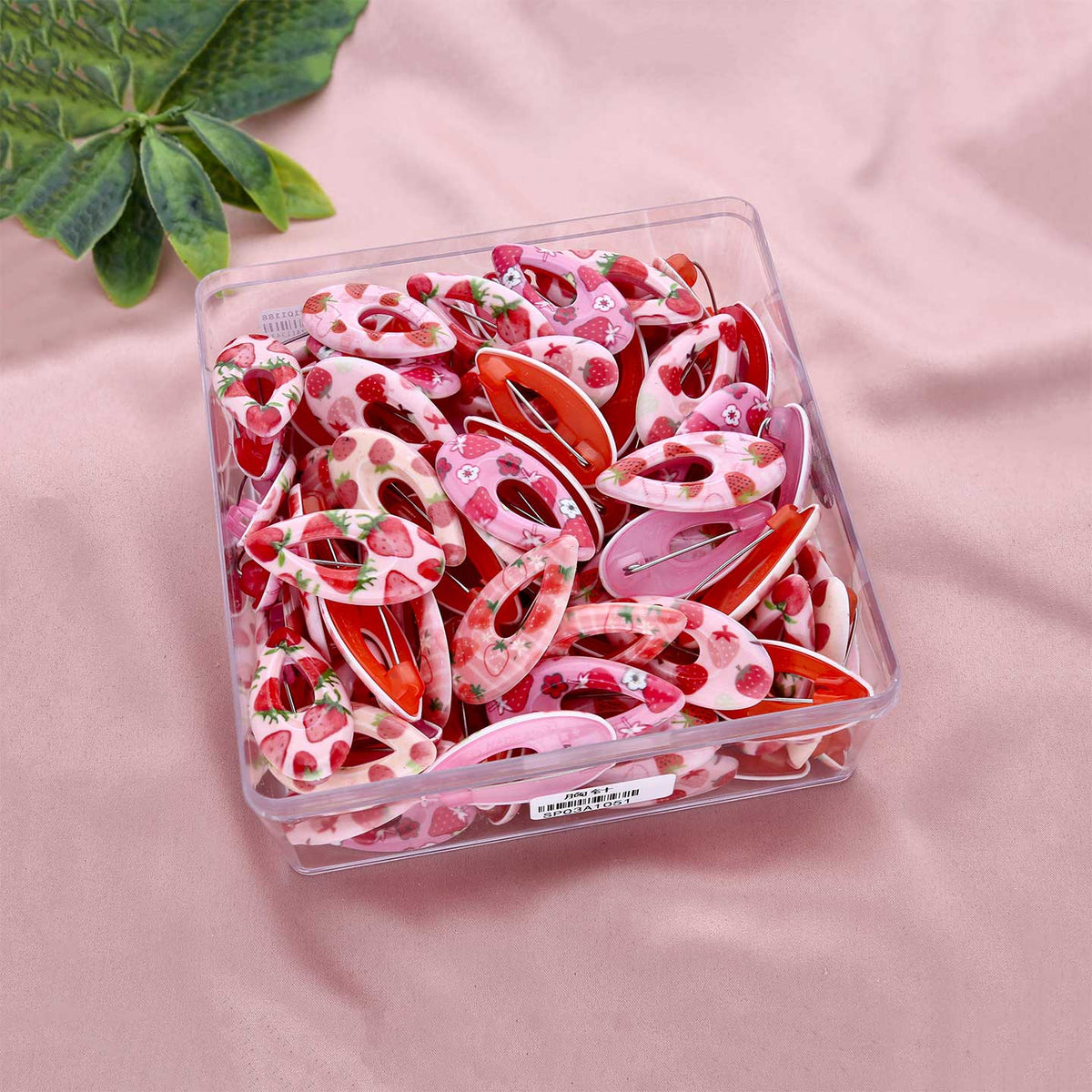 Pcs Of 120 Printed Safety Pin - ESKU301800688