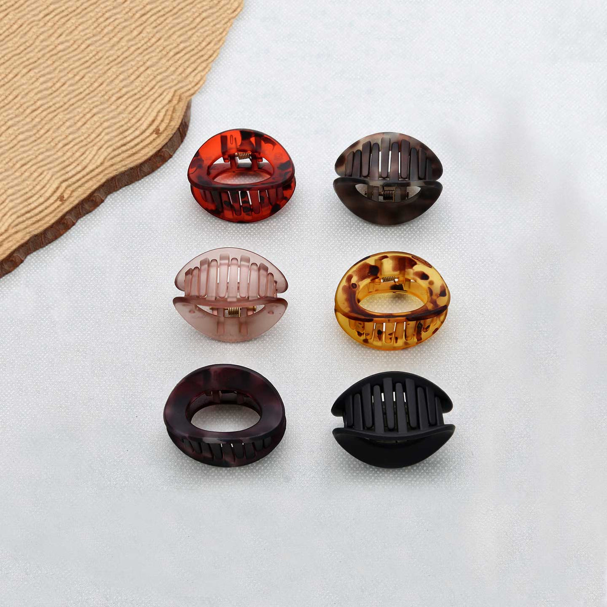 Small Matte Shiny Butterfly Clip - ESKU302001557