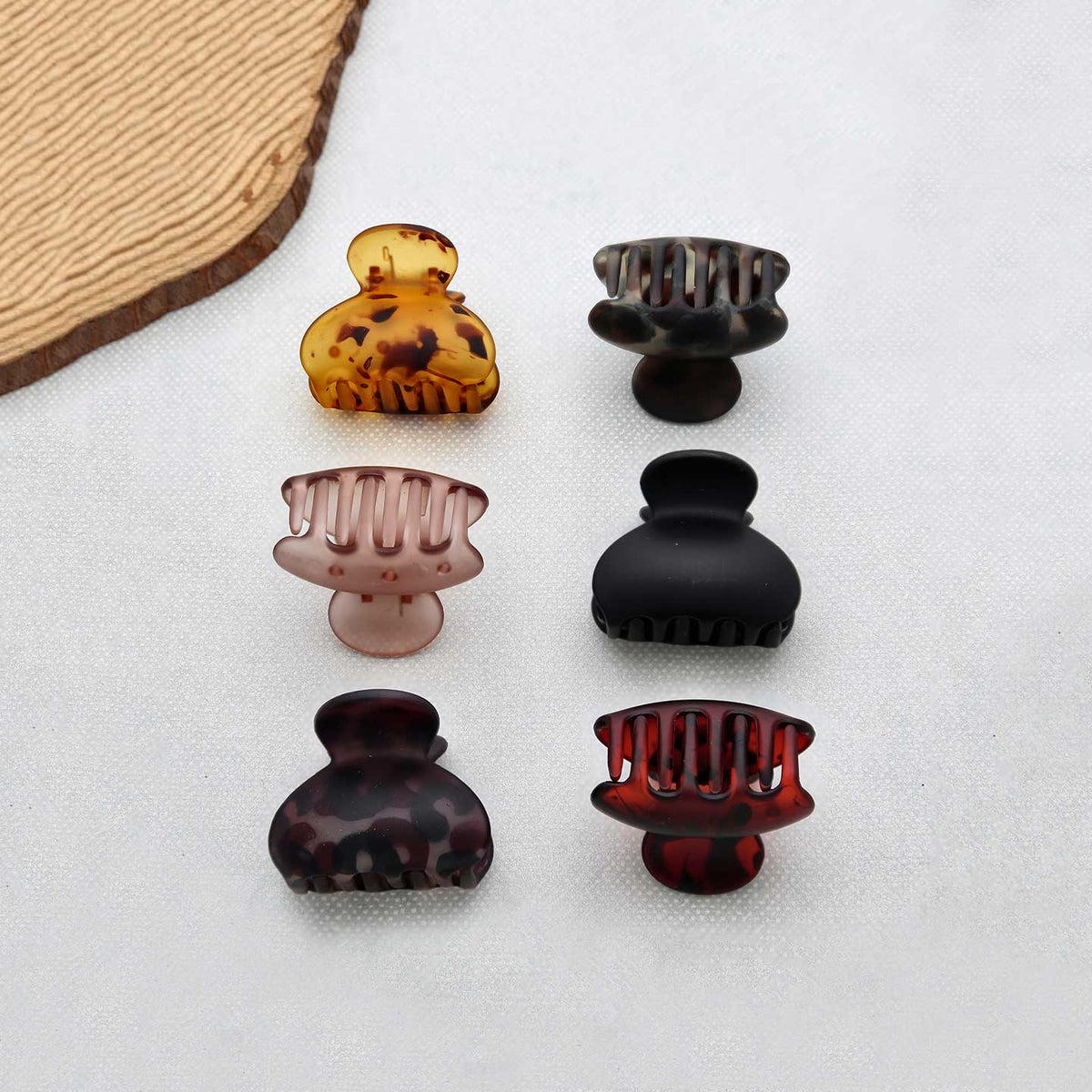 Small Matte Shiny Butterfly Clip - ESKU302001577
