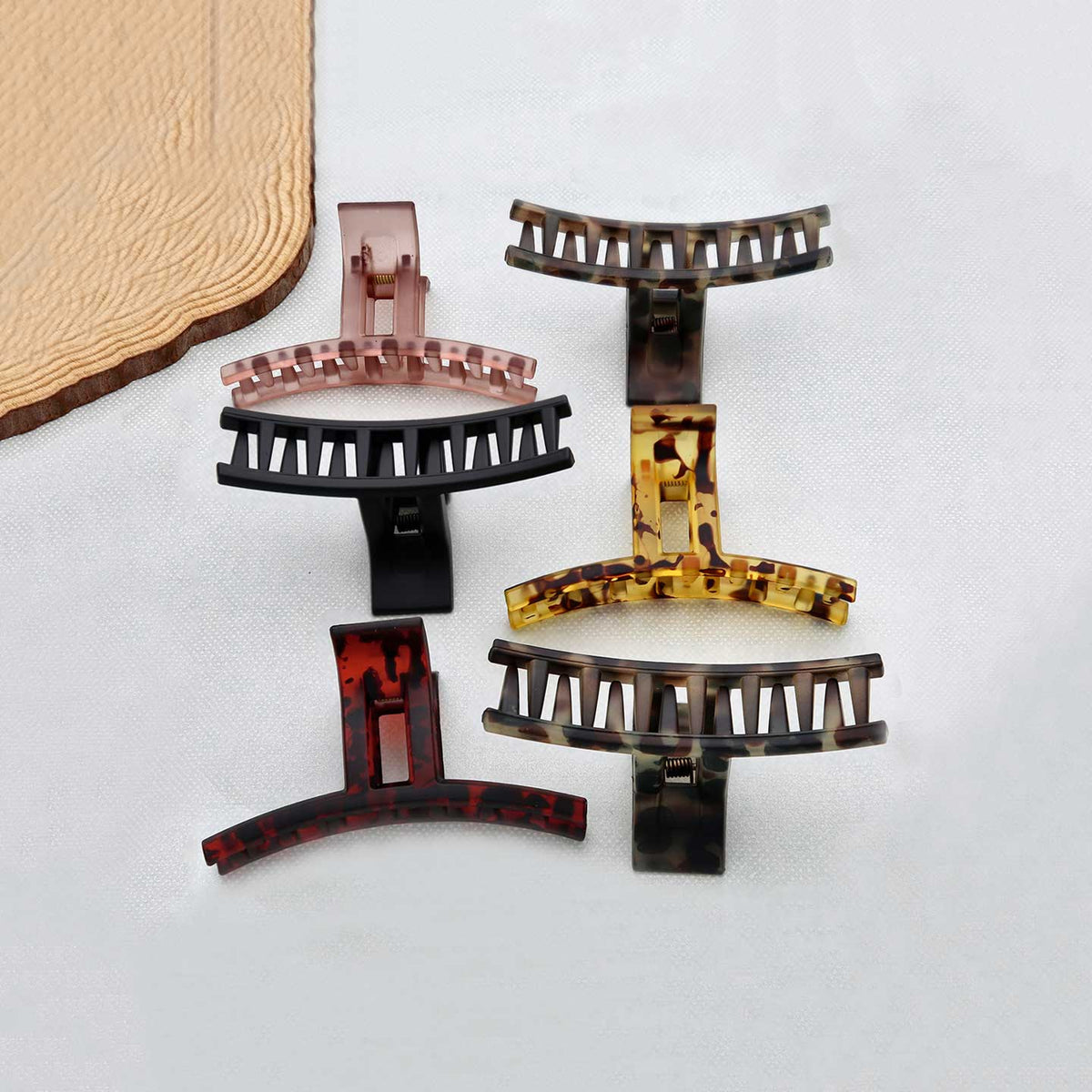 Stlylish Butterfly Clip - ESKU302001664