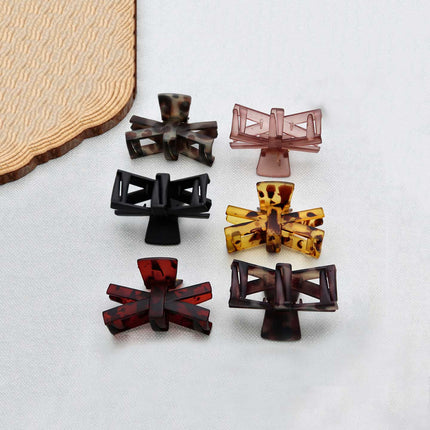 Medium Size Hair Cluther - ESKU302001694