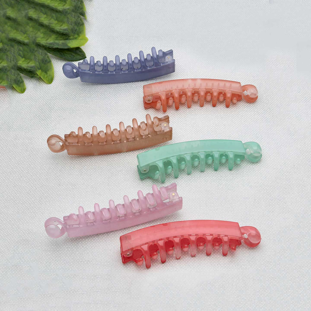 Plain Banana Clip - ESKU302001819