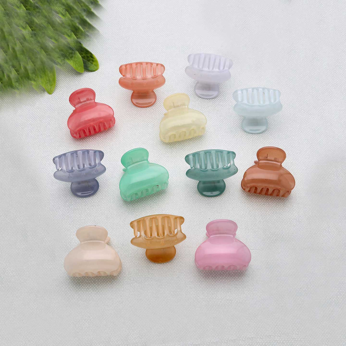 12 Pack Small Hair Clips - ESKU302001853