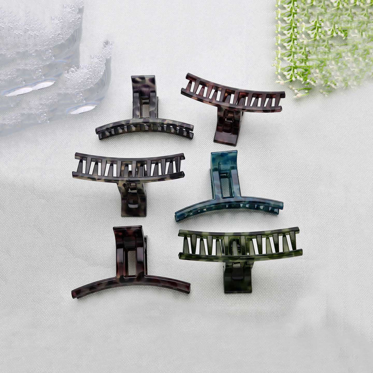 Pack of 12 Big Hair Clips - ESKU302001869