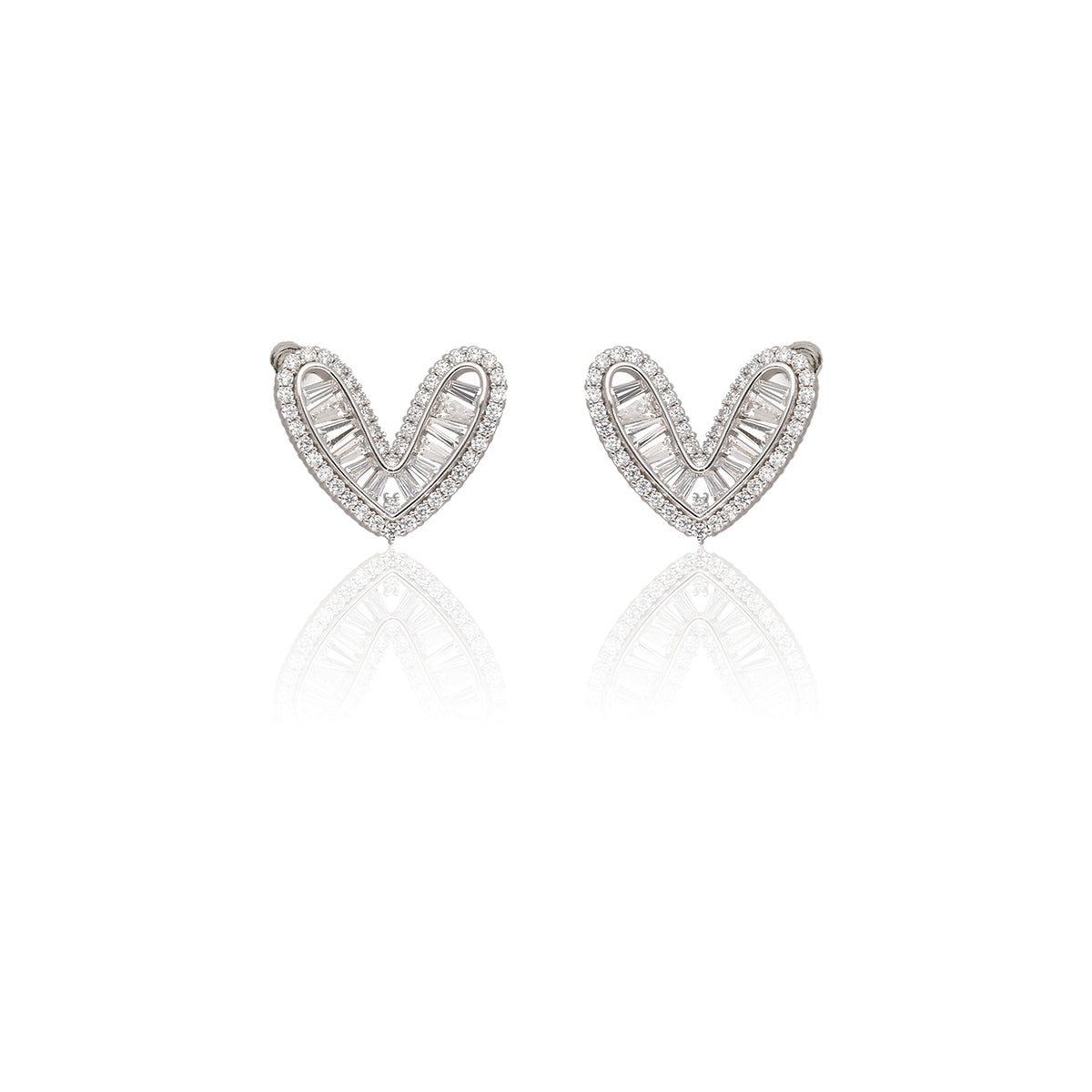Zircon Cute Heart Stud Earrings - ESKU302303168