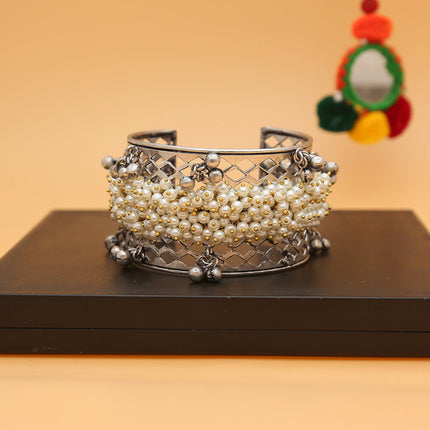 Beautiful Pearl Kada - ESKU302403270