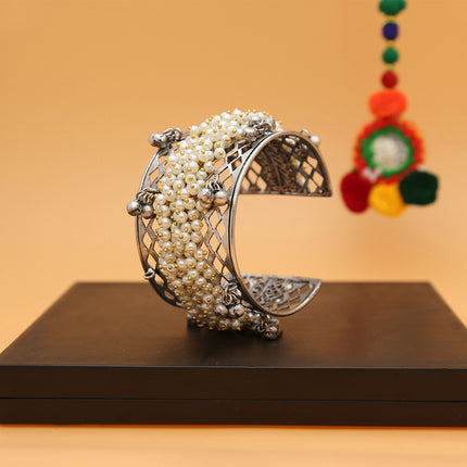 Beautiful Pearl Kada - ESKU302403270