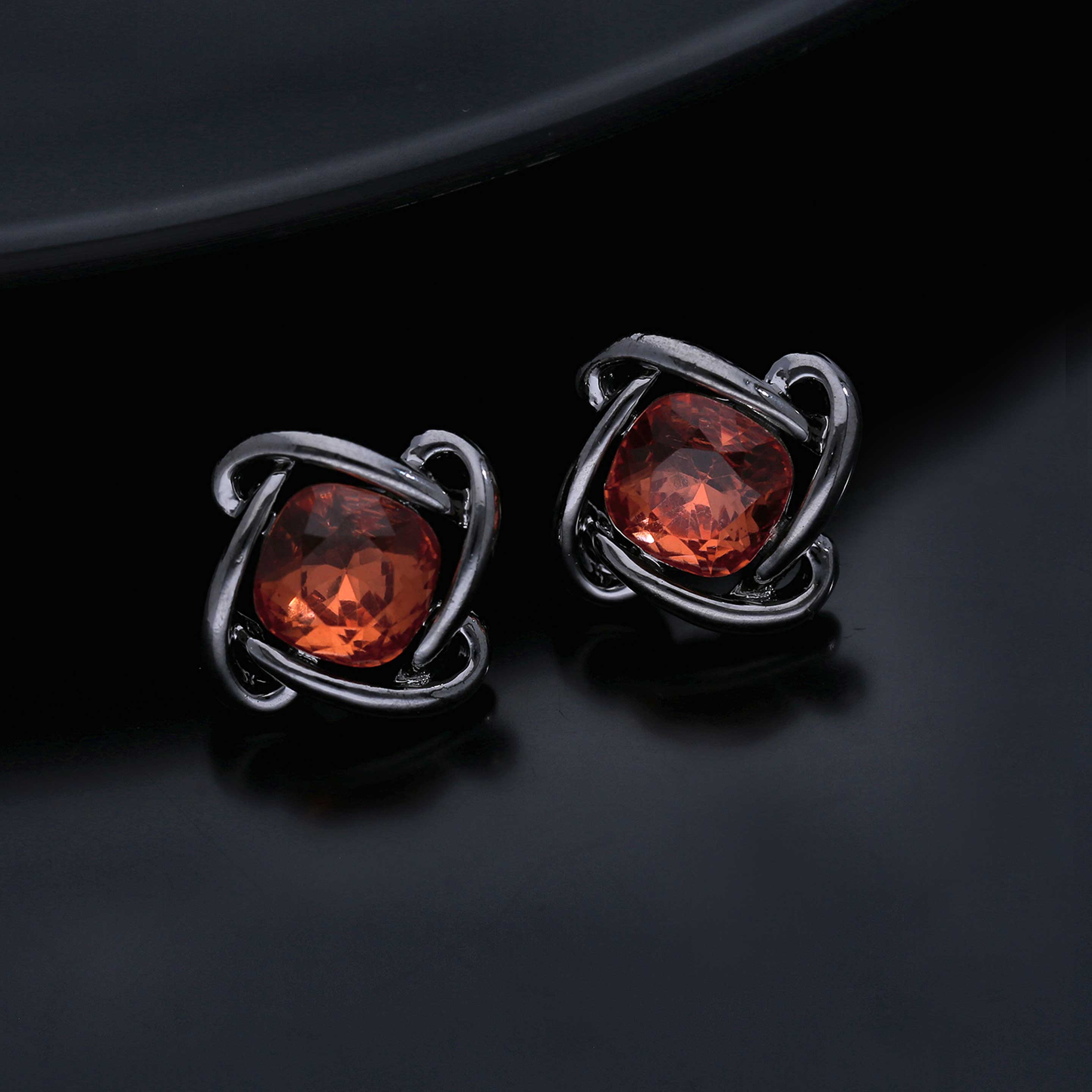 Small Diamond Stud Earrings - ESKU301800146