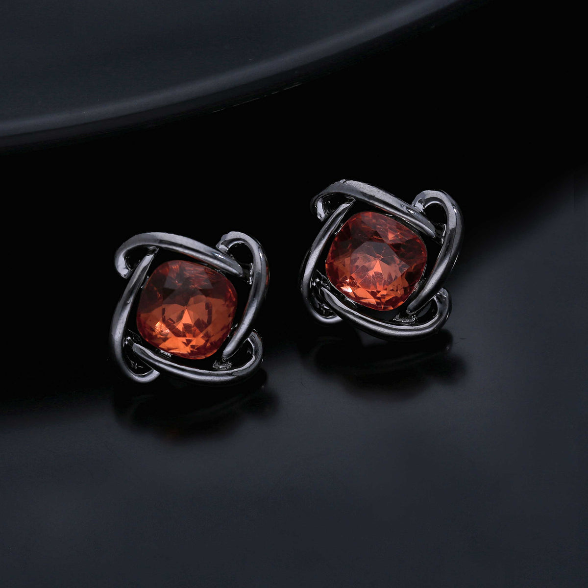 Small Diamond Stud Earrings - ESKU301800146