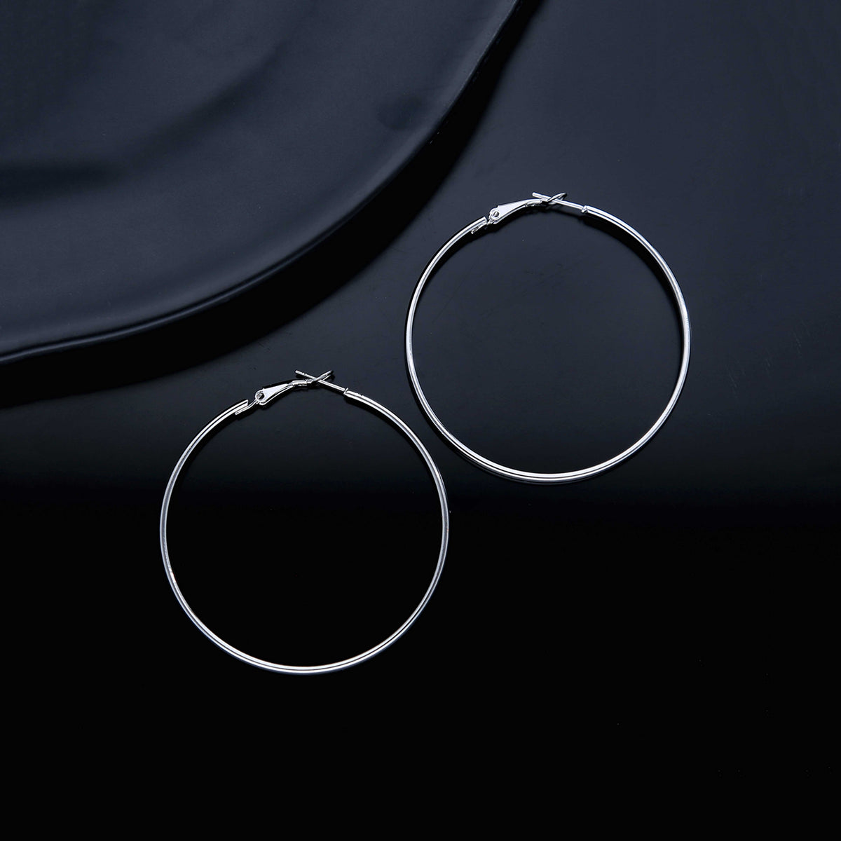 Glamour Hoop Earring - ESKU301800159