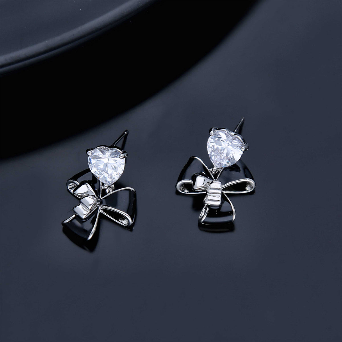 Delicate Flash Heart Earrings - ESKU301800267