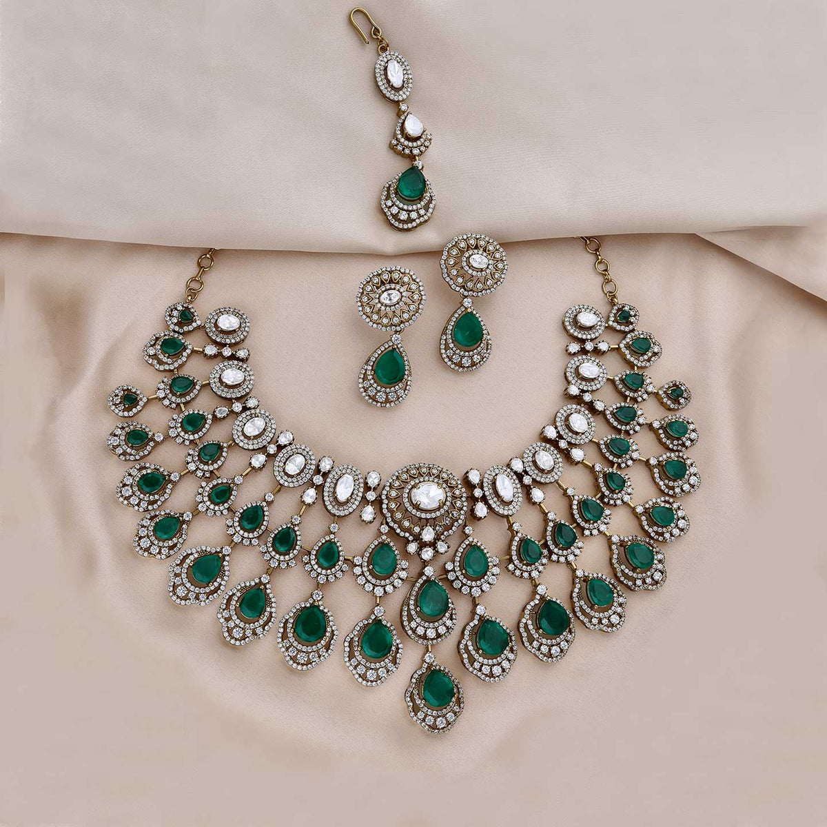 Unique Style Necklace Set - ESKU301800332
