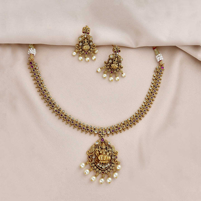 Elegant & Beautiful Necklace Set - ESKU301800370