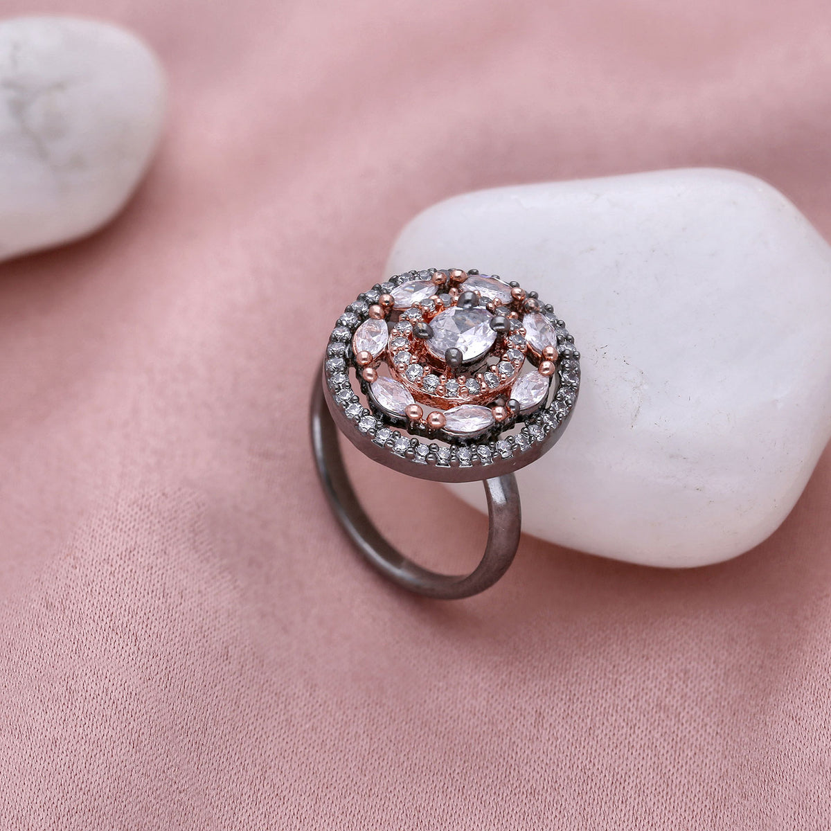 Stylish Style Finger Ring - ESKU301800459
