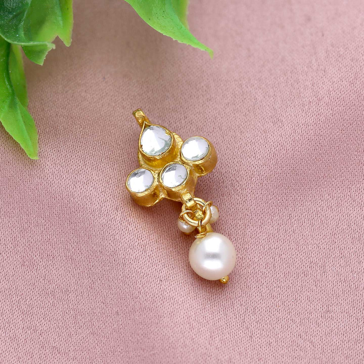 Kundan Pressing Nose Ring With Gold Plating - ESKU301800597