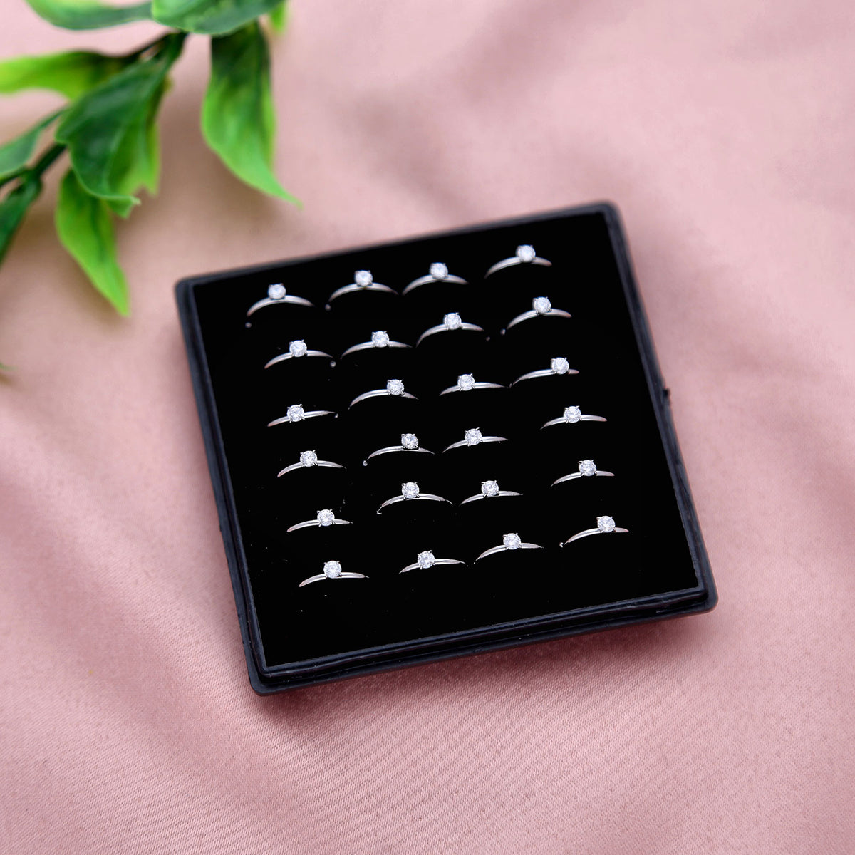 Studded Stylish Nosepin - ESKU301800629