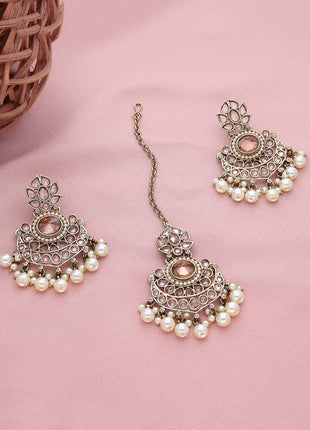 Dazzling Earring With Tikka - ESKU301800725