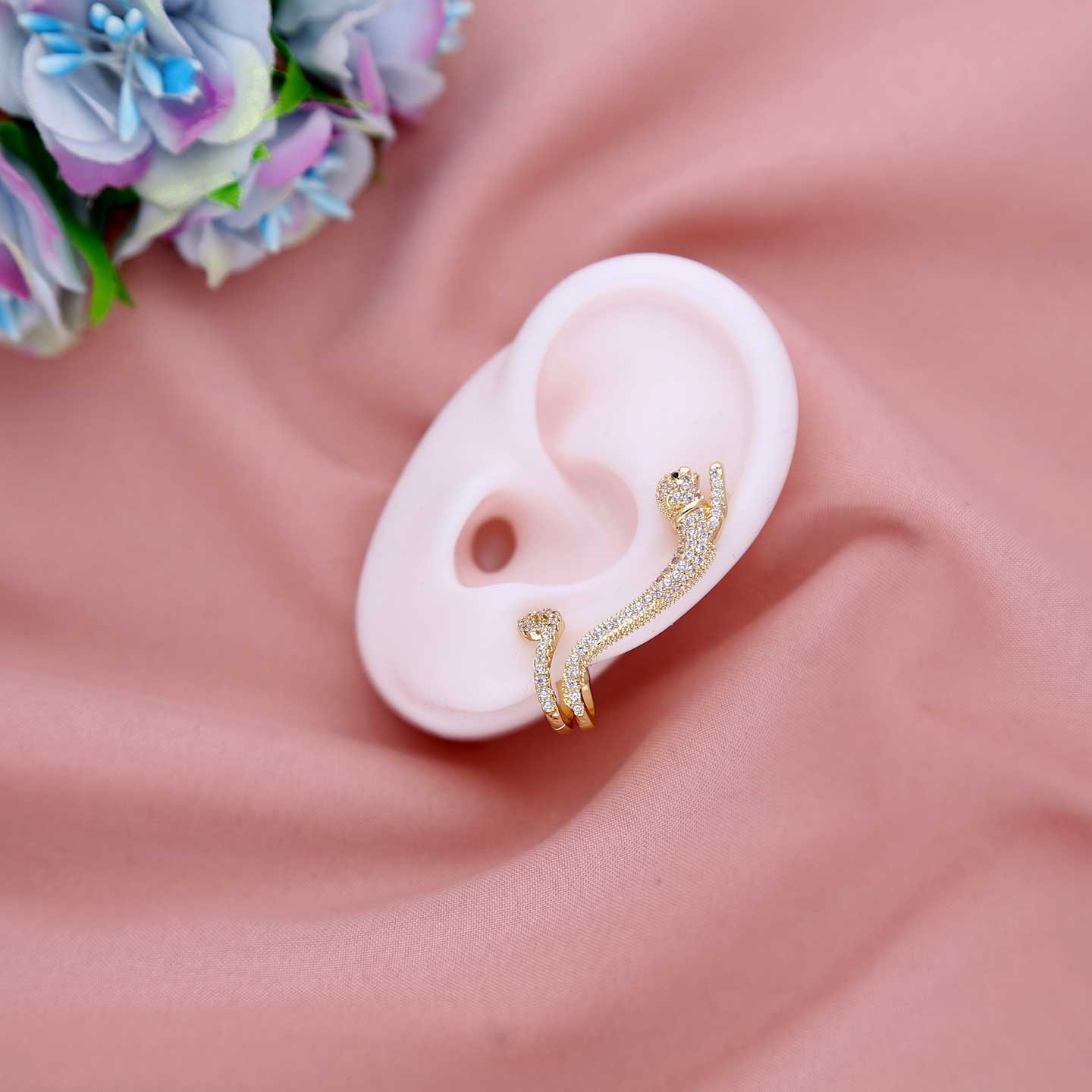 Dazzling Ear Cuff - ESKU301800736