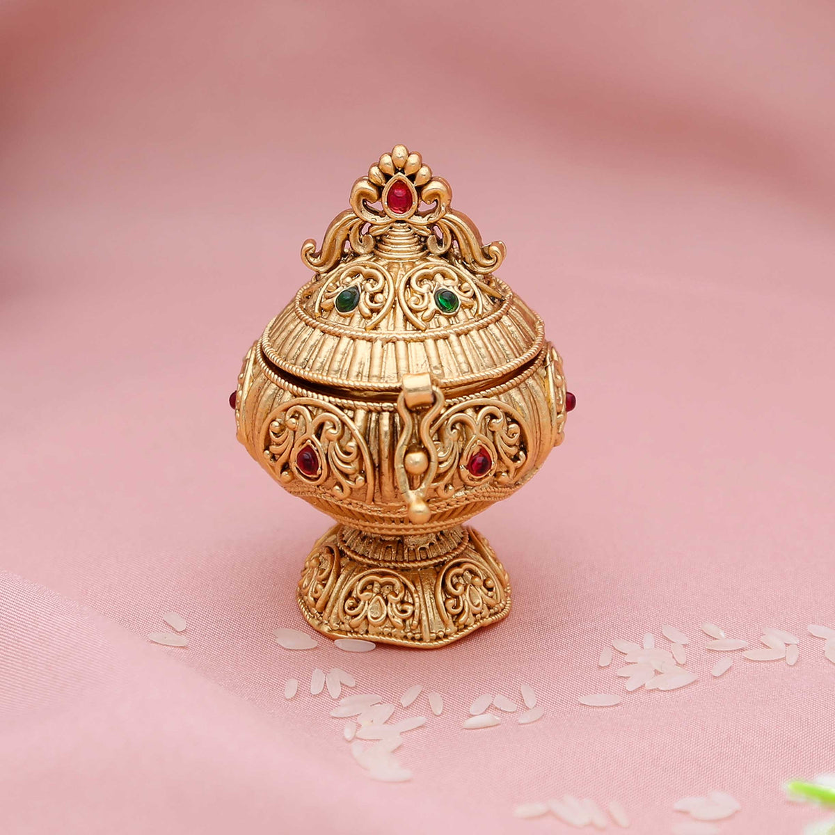 Traditional Sindoor Dabi - ESKU301800824