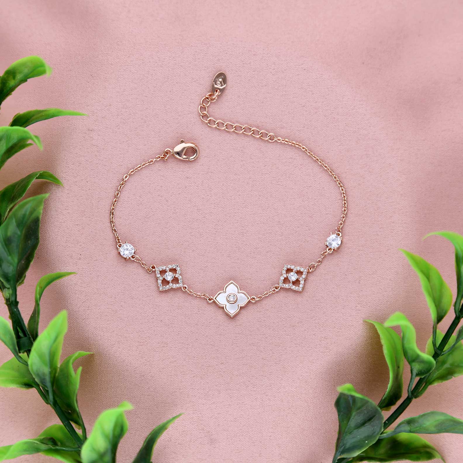 Classic Design Bracelet - ESKU301800930