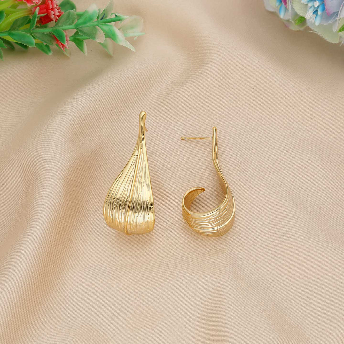 Classic Design Earring - ESKU302001388