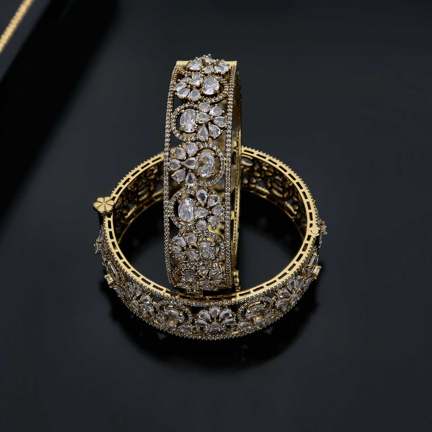 Zircon Bangle - ESKU302001421