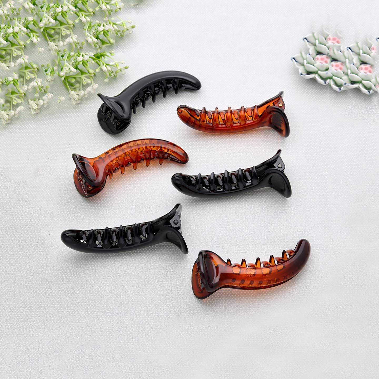 Medium Size Hair Clutchers - ESKU302001435