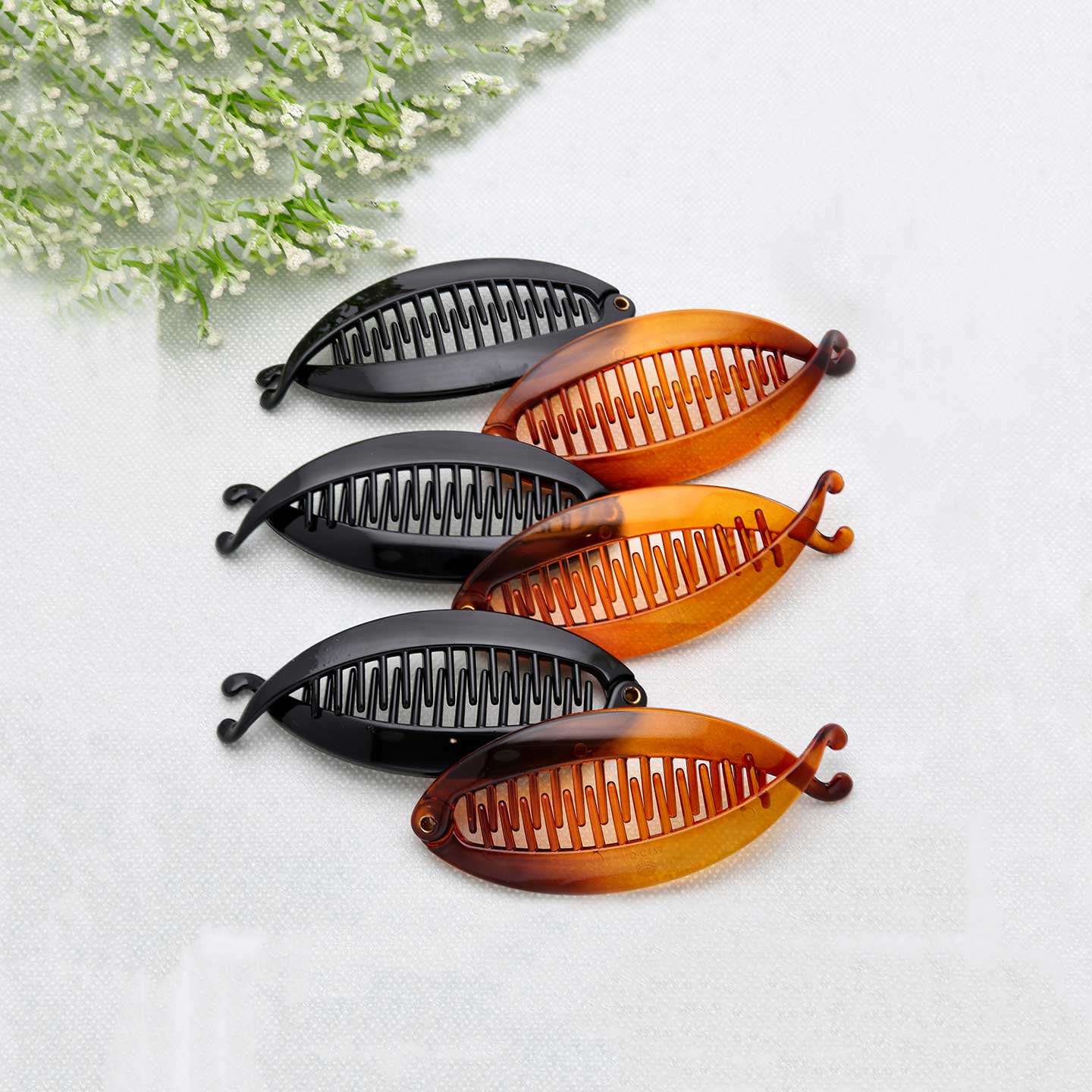 Medium Size Banana Hair Clip - ESKU302001477