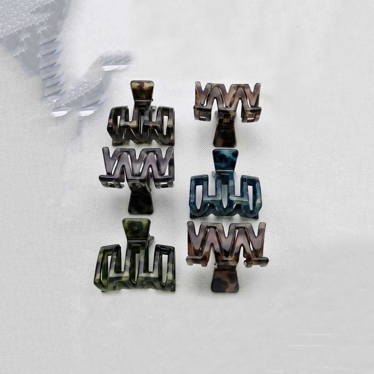 Pack of 12 Big Hair Clips - ESKU302001680