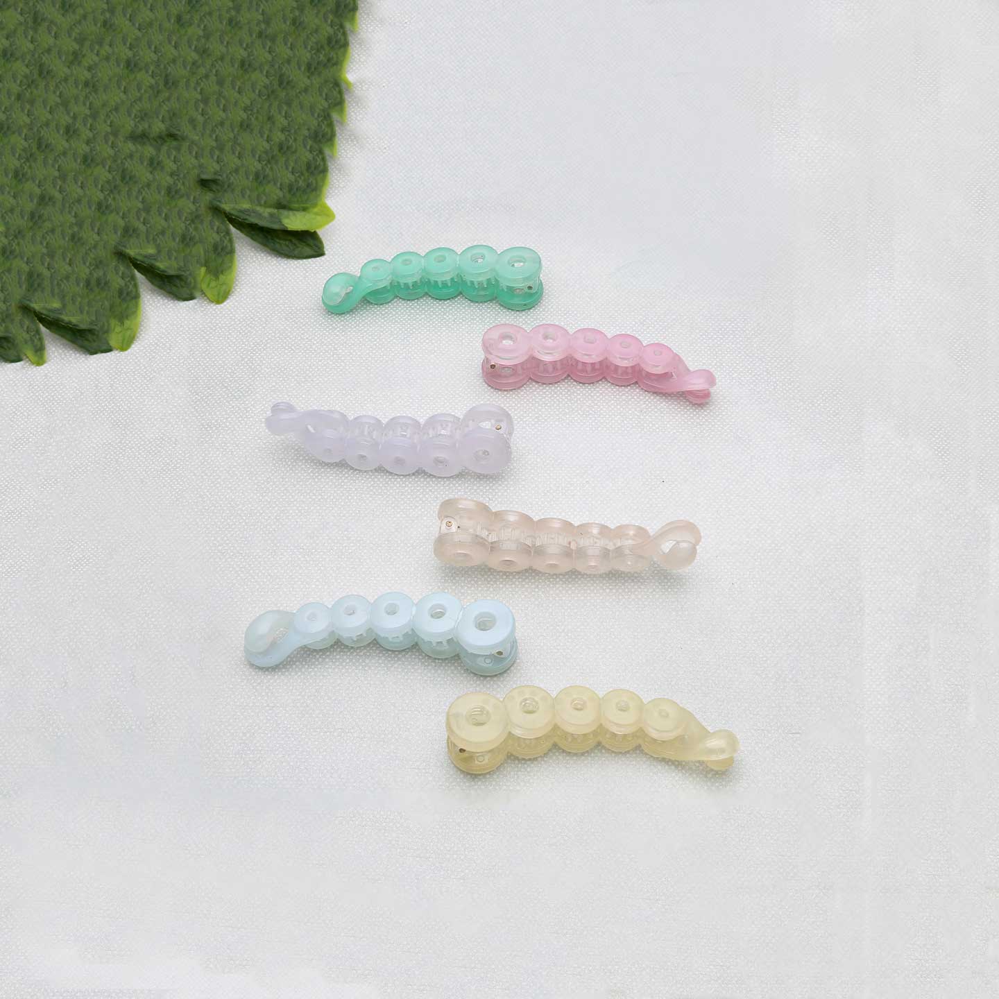 Designer Banana Hair Clips - ESKU302001828