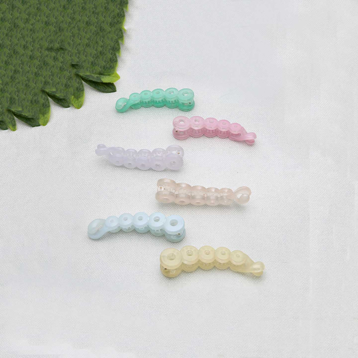 Designer Banana Hair Clips - ESKU302001828