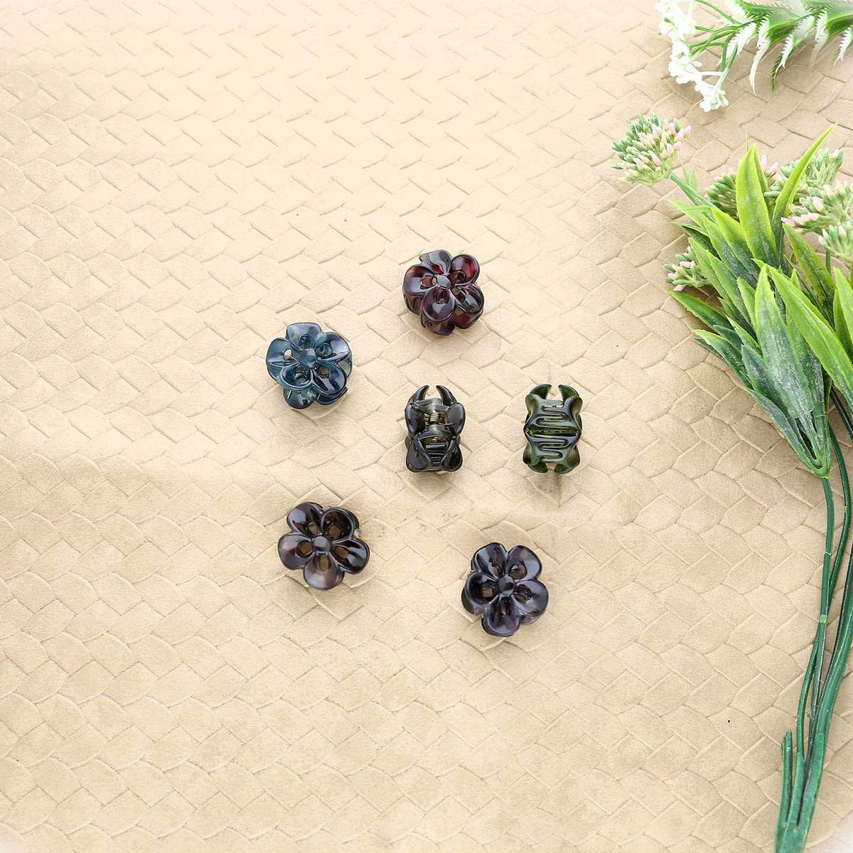 Colorful Flower Claw Clip - ESKU302102167