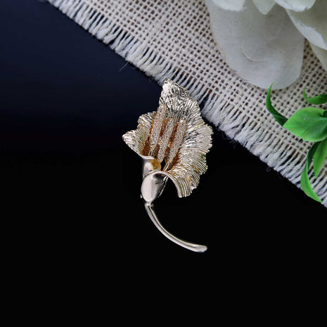 Stylish Brooch Pin - ESKU302303160