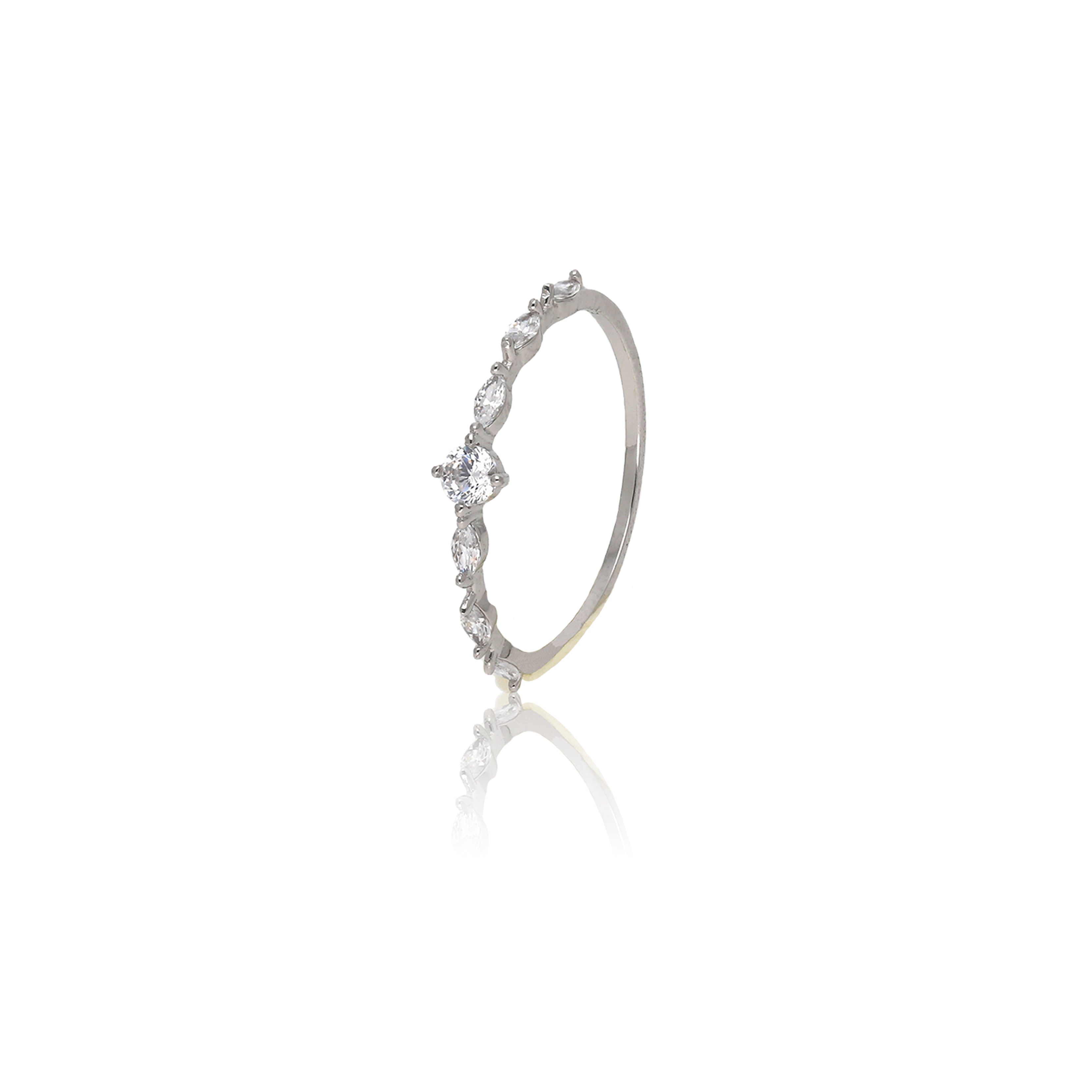 Classic Design Zircon Finge Ring - ESKU302303233