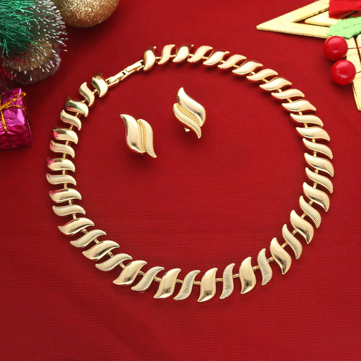 Elegant Necklace Set - ESKU30250650