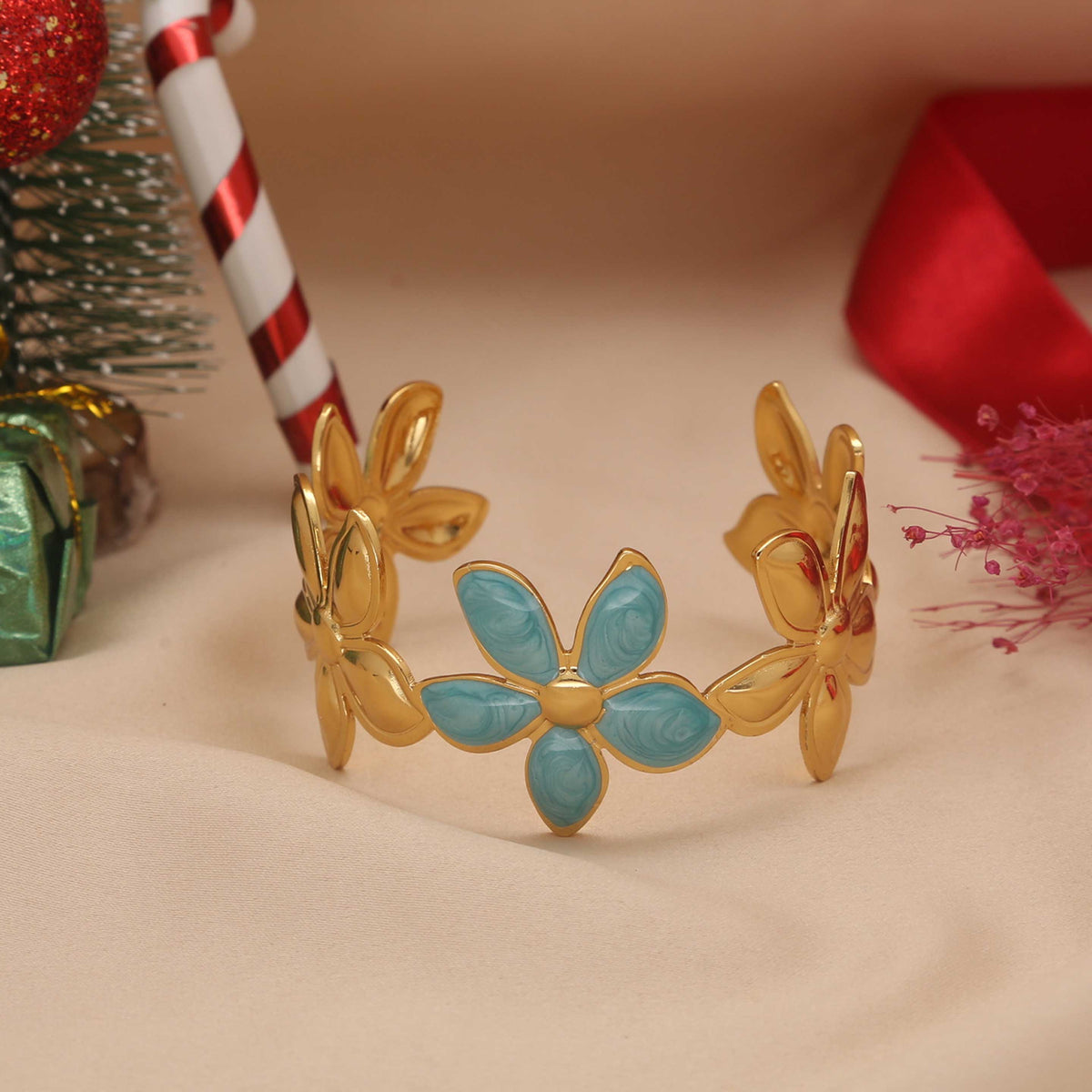 Unique Flower Kada - ESKU30250674