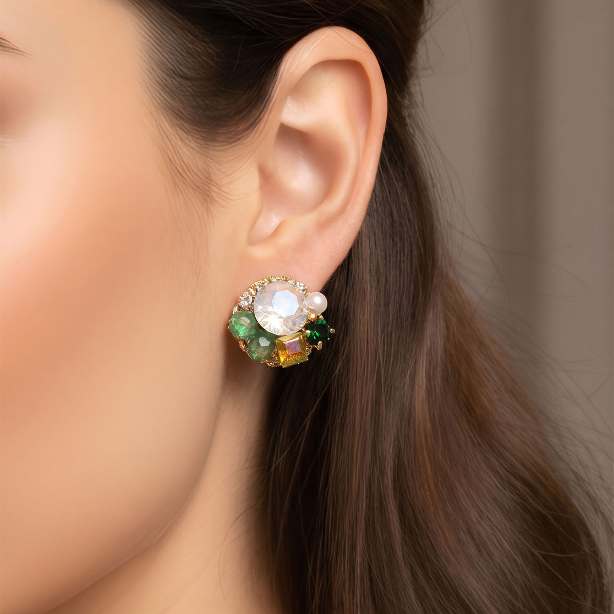 Crystal Pearl Flower Stud Earrings - ESKU30251196