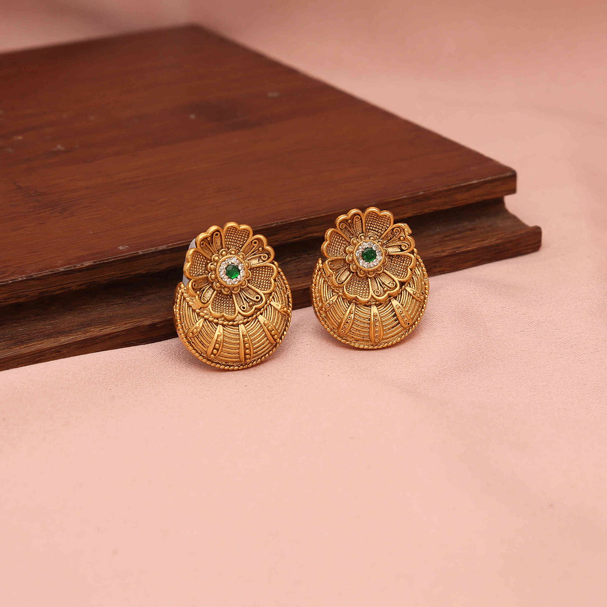 Antique Round Stud Earrings - ESKU30251199