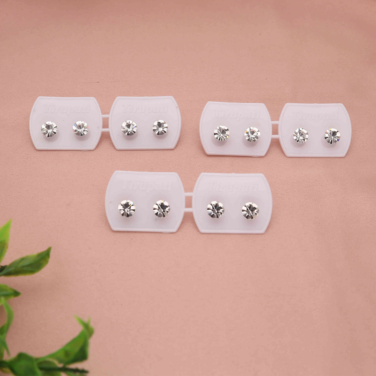 Pack of 3 Artificial Solitaire Stud Earrings - ESKU30251218