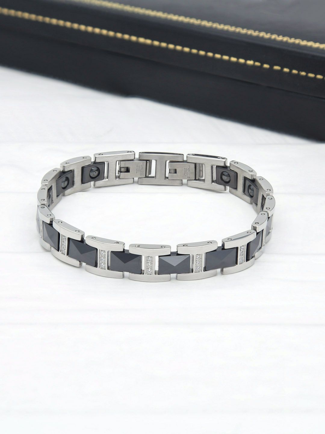 Western Loose / Link Bracelet in Rhodium finish - THF2317