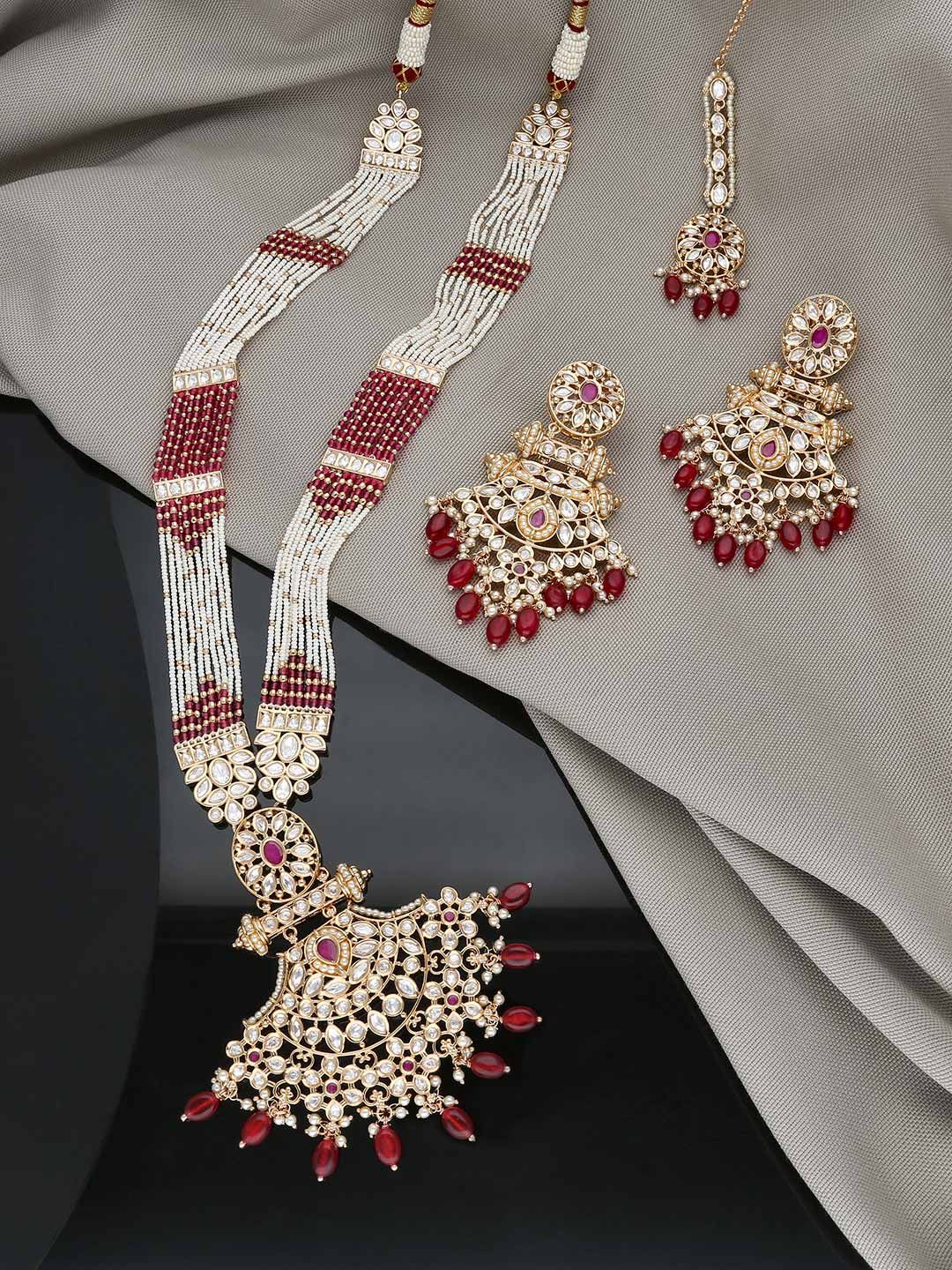 Kundan Necklace Set in Gold finish - NS0041